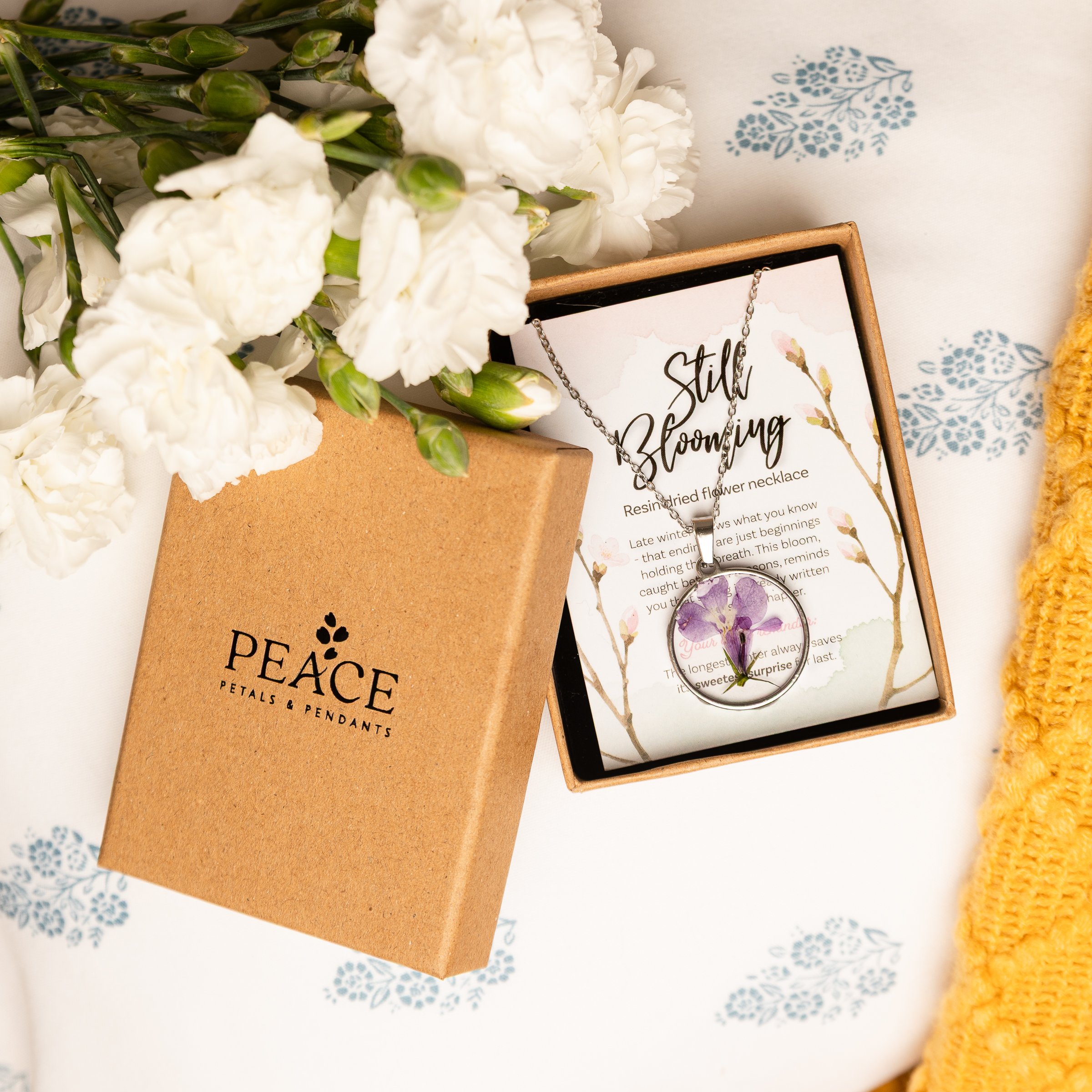 Still Blooming necklace